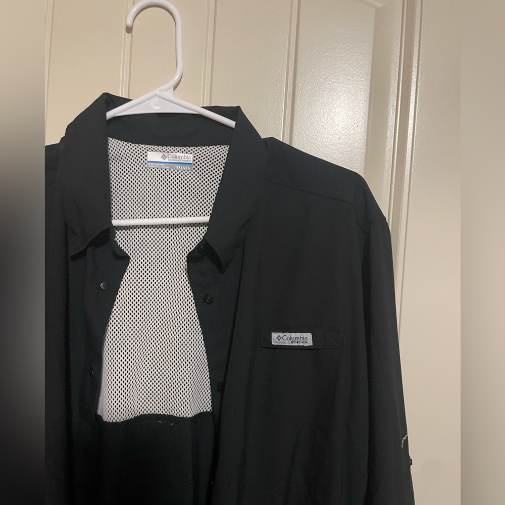 Black long sleeve sun shirt